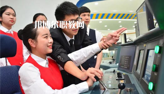 四川2021年初中生可以去讀什么鐵路學校