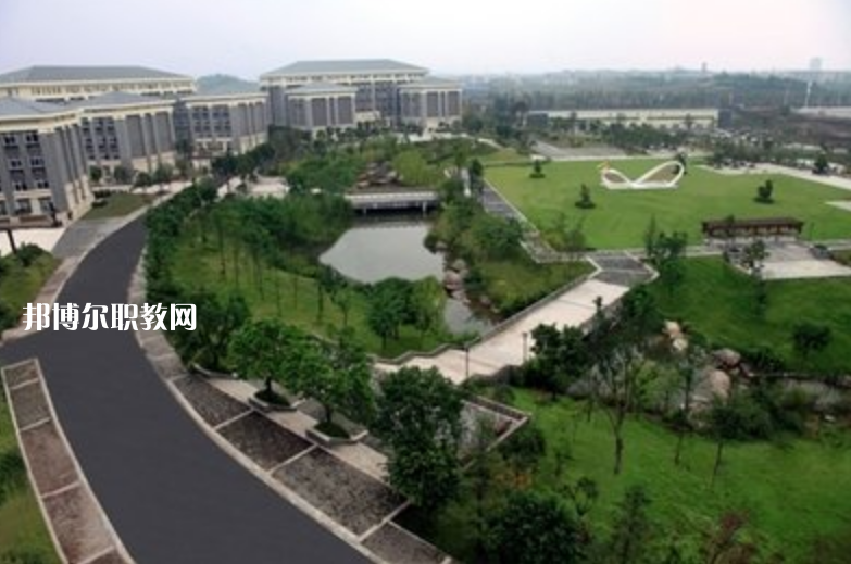 重慶2021年哪個(gè)大專學(xué)校的鐵路學(xué)校好