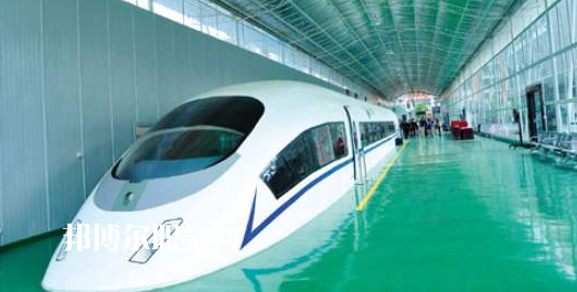 甘肅2020年高鐵學(xué)校學(xué)什么好