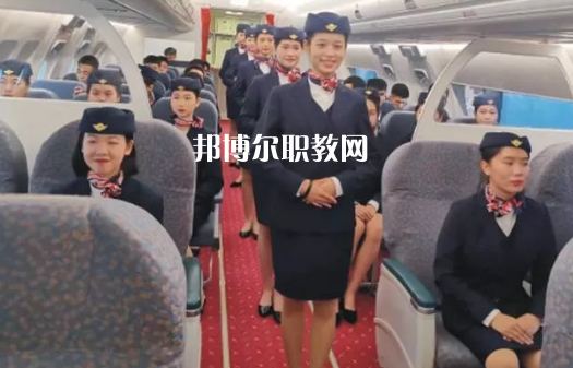 肇慶財經中等職業(yè)學校2021年招生辦聯(lián)系電話
