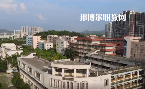 鶴山職業(yè)技術學校2021年學費、收費多少