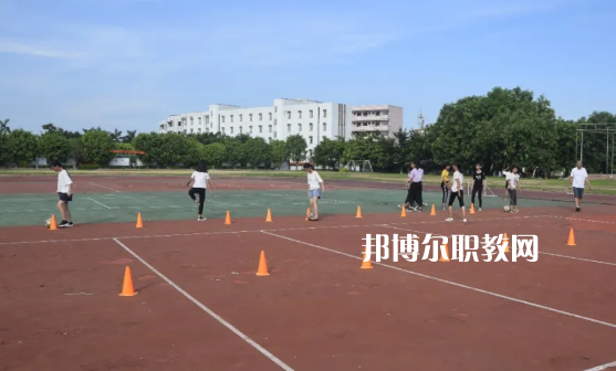 吳川職業(yè)高級(jí)中學(xué)2021年報(bào)名條件、招生要求、招生對(duì)象