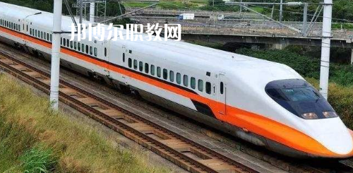 南寧2021年讀鐵路學(xué)?？梢钥即髮W(xué)嗎