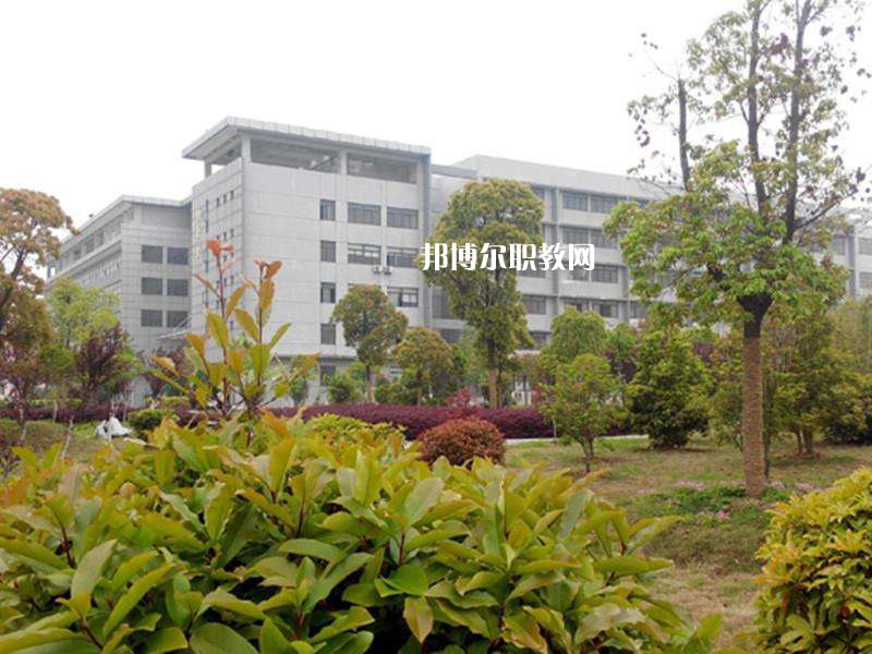 合肥工業(yè)大學技師學院2021年招生辦聯系電話