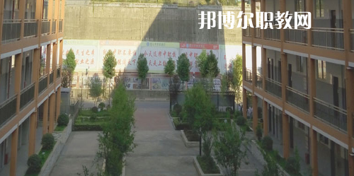 遵義市紅花崗區(qū)經(jīng)濟(jì)職業(yè)技術(shù)學(xué)校2021年報(bào)名條件、招生要求、招生對(duì)象