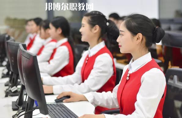 云龍縣民族職業(yè)高級(jí)中學(xué)怎么樣、好不好