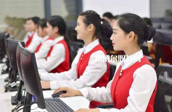 云龍縣民族職業(yè)高級中學2021年報名條件、招生要求、招生對象