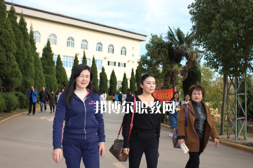 勐?？h職業(yè)高級中學(xué)網(wǎng)站網(wǎng)址