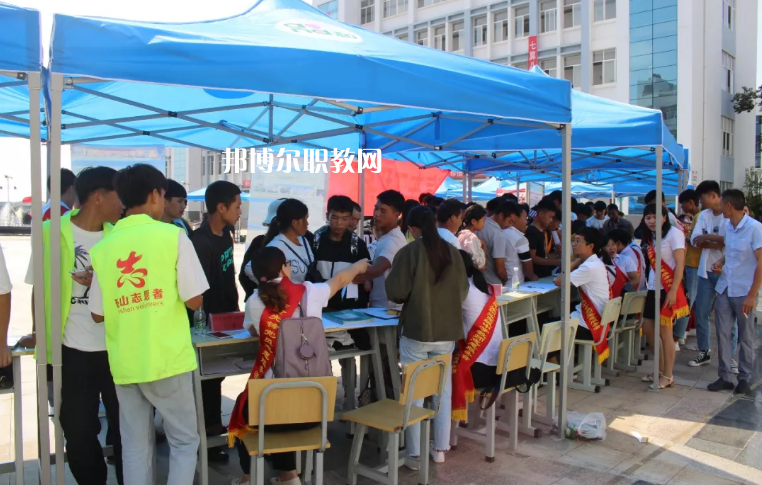 硯山縣民族職業(yè)高級中學(xué)怎么樣、好不好