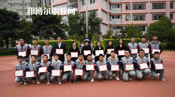 昆明盤龍職業(yè)高級(jí)中學(xué)2021年報(bào)名條件、招生要求、招生對(duì)象