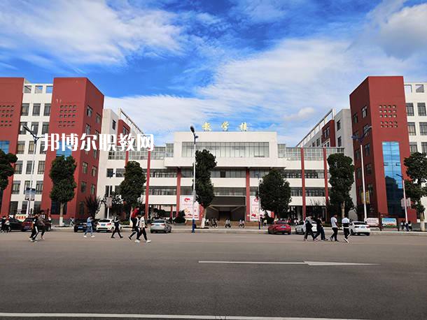 曲靖麒麟職業(yè)技術(shù)學(xué)校2021年學(xué)費(fèi)、收費(fèi)多少