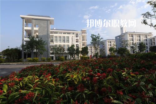 普洱農(nóng)業(yè)學(xué)校2021年報(bào)名條件、招生要求、招生對(duì)象