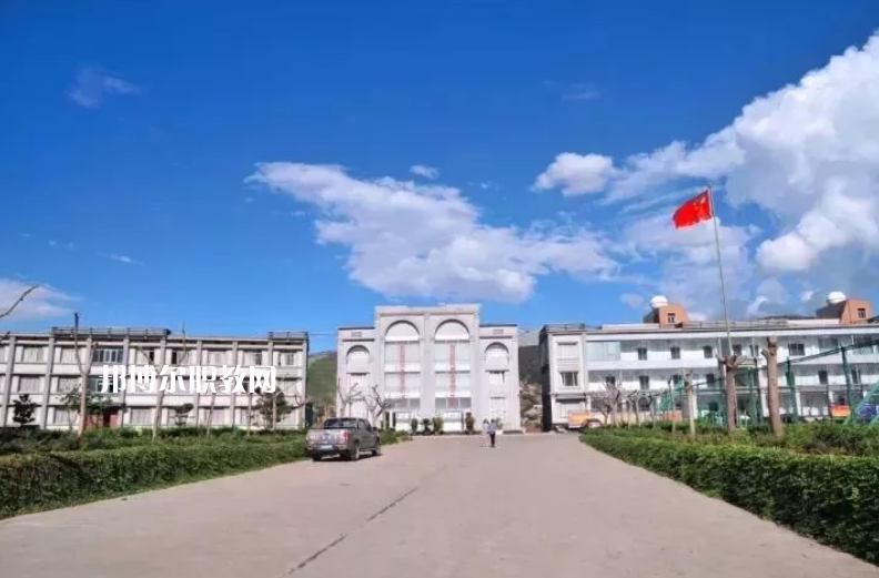 紅河財經(jīng)學(xué)校怎么樣、好不好