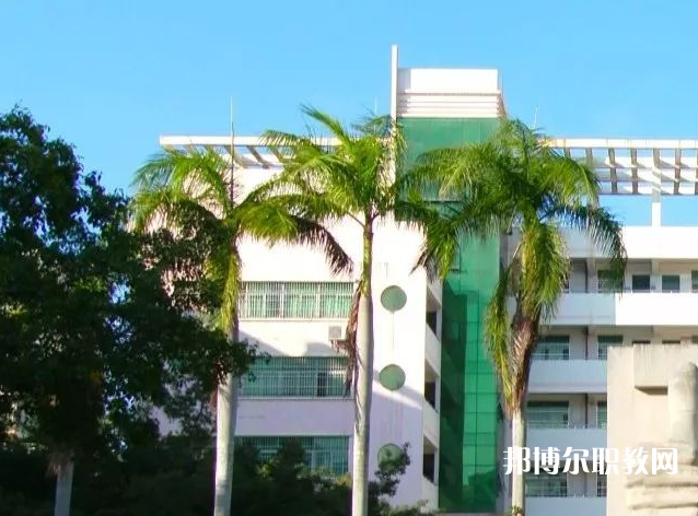 海南農(nóng)墾衛(wèi)生學(xué)校2021年報(bào)名條件、招生要求、招生對象
