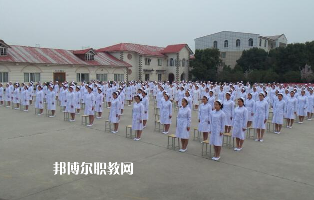 四川蜀都衛(wèi)生學(xué)校2021年學(xué)費(fèi)、收費(fèi)多少