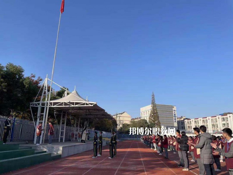 南京新港中等專業(yè)學(xué)校怎么樣、好不好