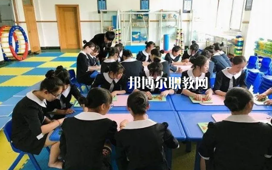 榆中縣職業(yè)教育中心2022年報名條件、招生要求、招生對象