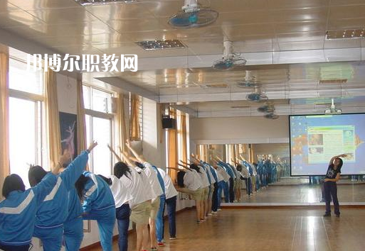 鶴山職業(yè)技術(shù)學(xué)校2022年報(bào)名條件、招生要求、招生對象