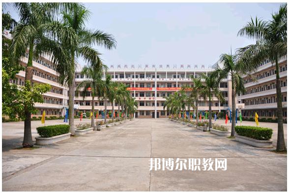 重慶益民技工學(xué)校2022年報(bào)名條件、招生要求、招生對(duì)象
