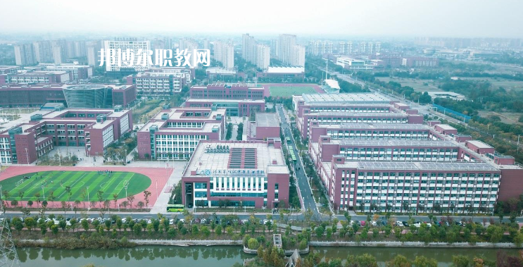 江蘇靖江中等專業(yè)學校怎么樣、好不好