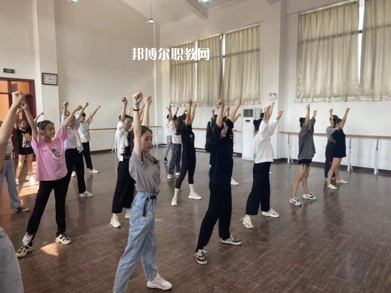 無(wú)錫文化藝術(shù)學(xué)校2022年報(bào)名條件、招生要求、招生對(duì)象
