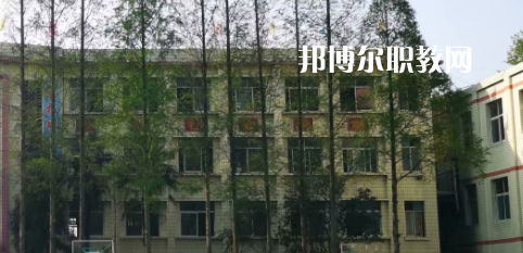 成都恒輝技工學校2022年學費、收費多少
