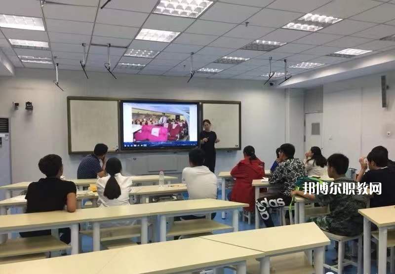 江蘇銅山中等專(zhuān)業(yè)學(xué)校2022年招生辦聯(lián)系電話
