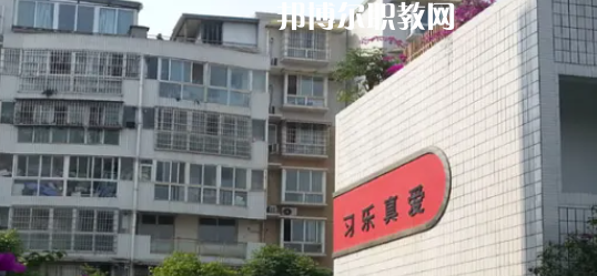 天府成人中等專業(yè)學(xué)校2022年報名條件、招生要求、招生對象