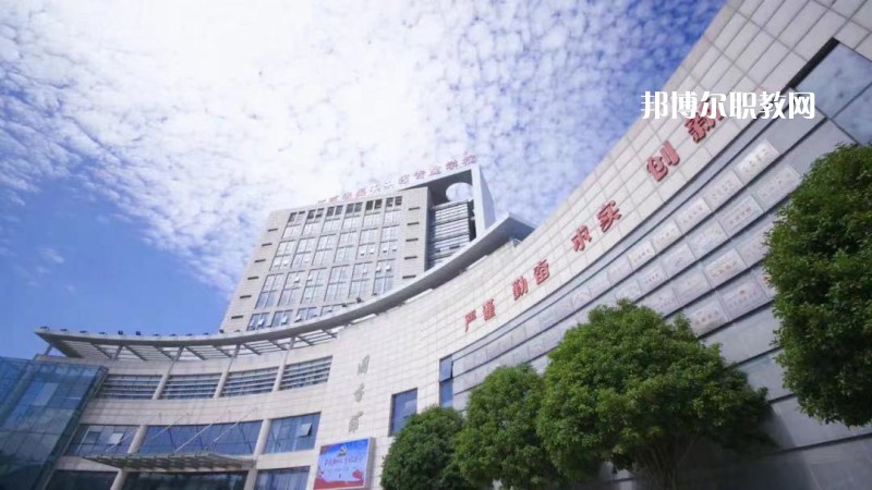 江蘇省吳中中等專業(yè)學(xué)校2022年報名條件、招生要求、招生對象