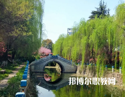 常州市工貿(mào)高級技工學(xué)校2022年報名條件、招生要求、招生對象