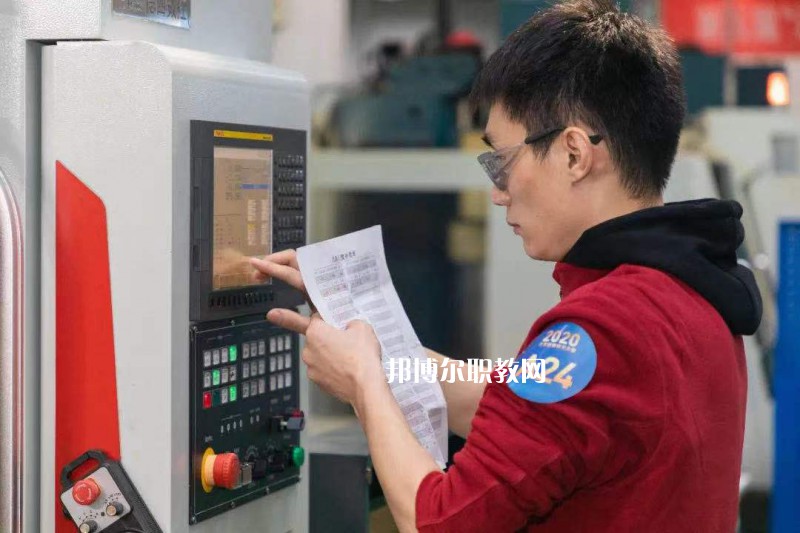 江蘇昆山第一中等專業(yè)學(xué)校2022年報名條件、招生要求、招生對象