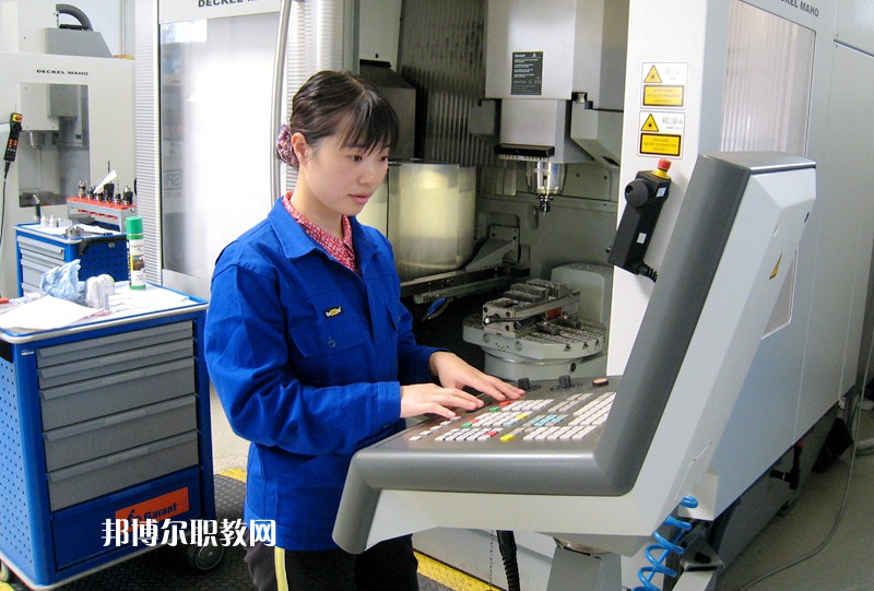 石家莊新世紀(jì)中等專業(yè)學(xué)校2022年報(bào)名條件、招生要求、招生對(duì)象
