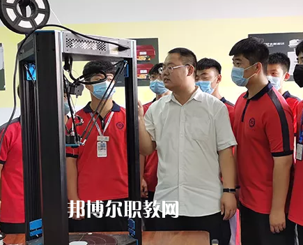 邯鄲現(xiàn)代工業(yè)中等專(zhuān)業(yè)學(xué)校2022年招生辦聯(lián)系電話(huà)