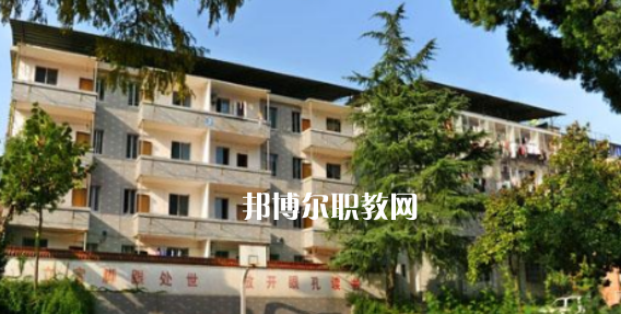 金臺(tái)區(qū)職業(yè)教育中心2022年招生要求，報(bào)名條件