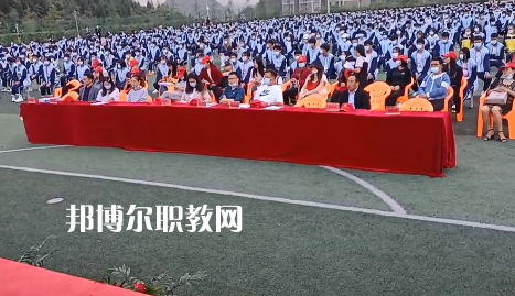 六盤(pán)水鐘山區(qū)職業(yè)技術(shù)學(xué)校2022年報(bào)名條件、招生要求、招生對(duì)象