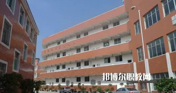 普安縣技工學(xué)校2022年報名條件、招生要求、招生對象