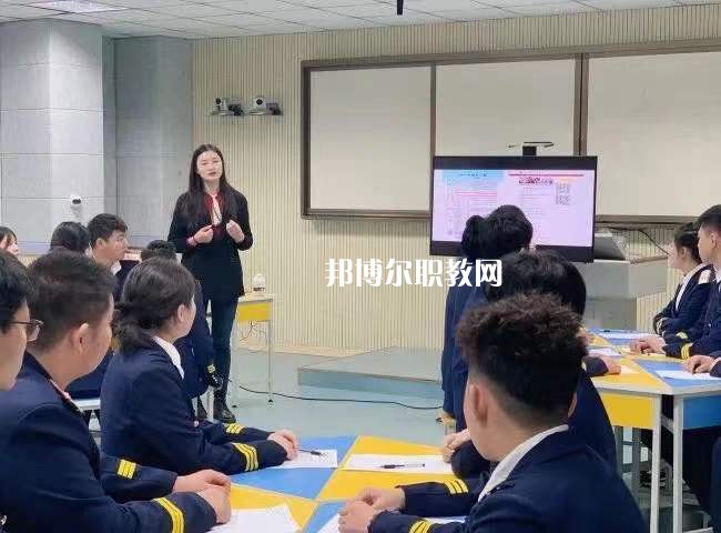 江蘇省大港中等專業(yè)學(xué)校2022年學(xué)費(fèi)、收費(fèi)多少