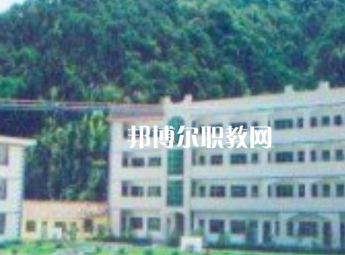 冕寧縣職業(yè)技術(shù)學(xué)校2022年報(bào)名條件、招生要求、招生對象