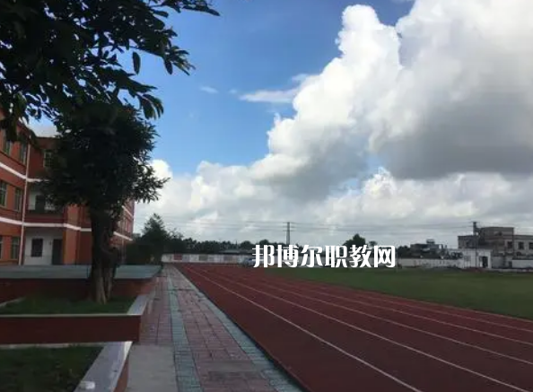 德陽中德工業(yè)技術(shù)學(xué)校怎么樣，好不好