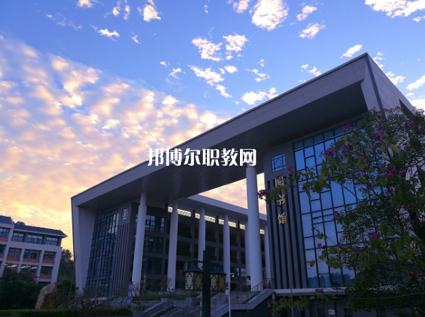 惠州衛(wèi)生學(xué)校2022年學(xué)費(fèi)、收費(fèi)多少