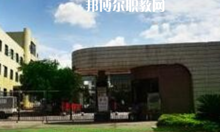 西昌第一職業(yè)技術(shù)中學2022年報名條件、招生要求、招生對象