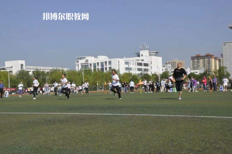江蘇省淮陰商業(yè)學校2022年報名條件、招生要求、招生對象