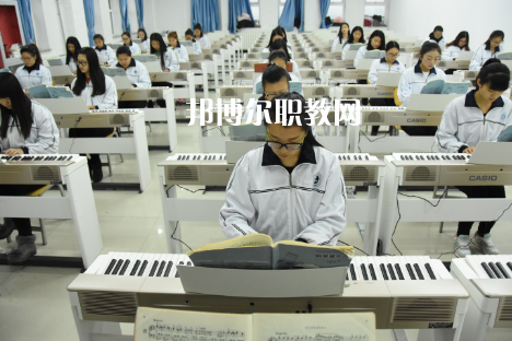 保定幼兒師范高等?？茖W(xué)校2022年報(bào)名條件、招生要求、招生對(duì)象