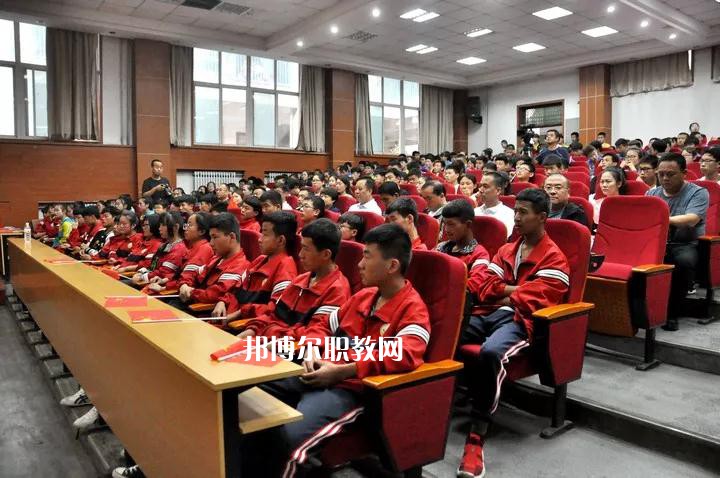 黃陵職業(yè)教育中心2022年報名條件、招生要求、招生對象