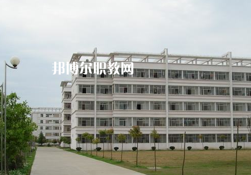 江蘇建湖中等專(zhuān)業(yè)學(xué)校2022年報(bào)名條件、招生要求、招生對(duì)象