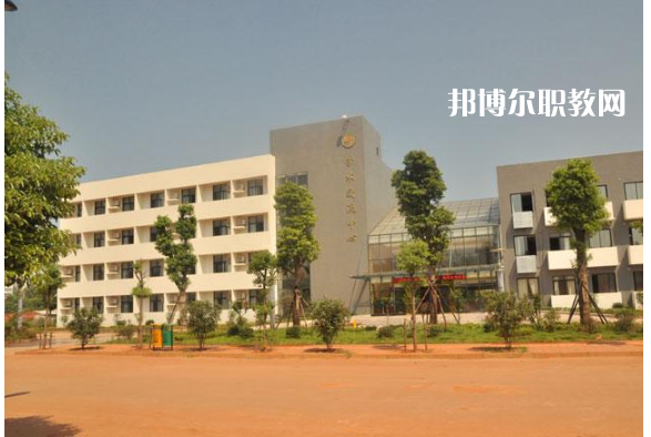 會東縣職業(yè)技術(shù)學(xué)校2022年報名條件、招生要求、招生對象