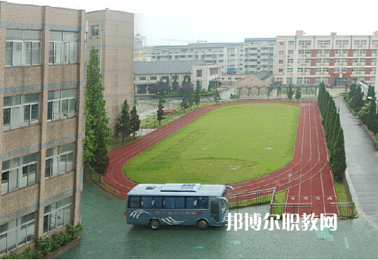 揚(yáng)州市弘揚(yáng)中等專業(yè)學(xué)校2022年報(bào)名條件、招生要求、招生對(duì)象