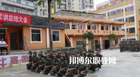 黔東南州工業(yè)學(xué)校2022年學(xué)費(fèi)、收費(fèi)多少