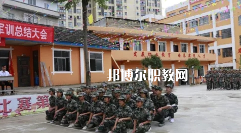 黔東南州工業(yè)學(xué)校2022年報名條件、招生要求、招生對象