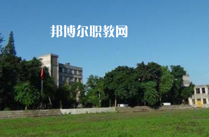 瀘州職業(yè)技術(shù)學校2022年報名條件、招生要求、招生對象